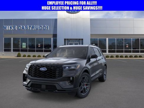 New 2026 Ford Explorer ST-Line w/ ST-Line Street Pack AWD/4WD image 2
