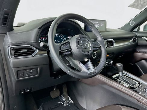 Used 2025 MAZDA CX-5 Signature image 9