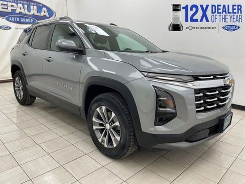 Used 2025 Chevrolet Equinox LT w/ Convenience Package II AWD/4WD image 1