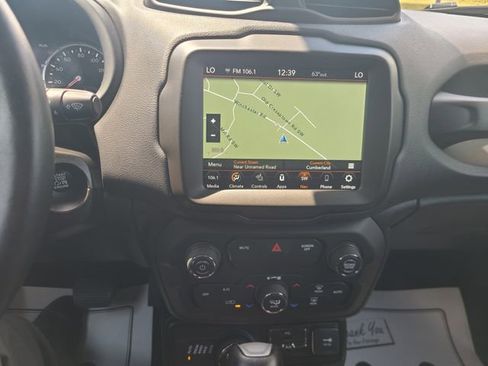 Used 2020 Jeep Renegade Trailhawk w/ UConnect 8.4 Nav Group AWD/4WD image 14