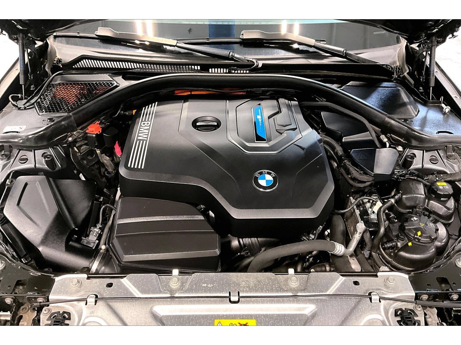 Used 2022 BMW 330e w/ Driving Assistance Package RWD image 54