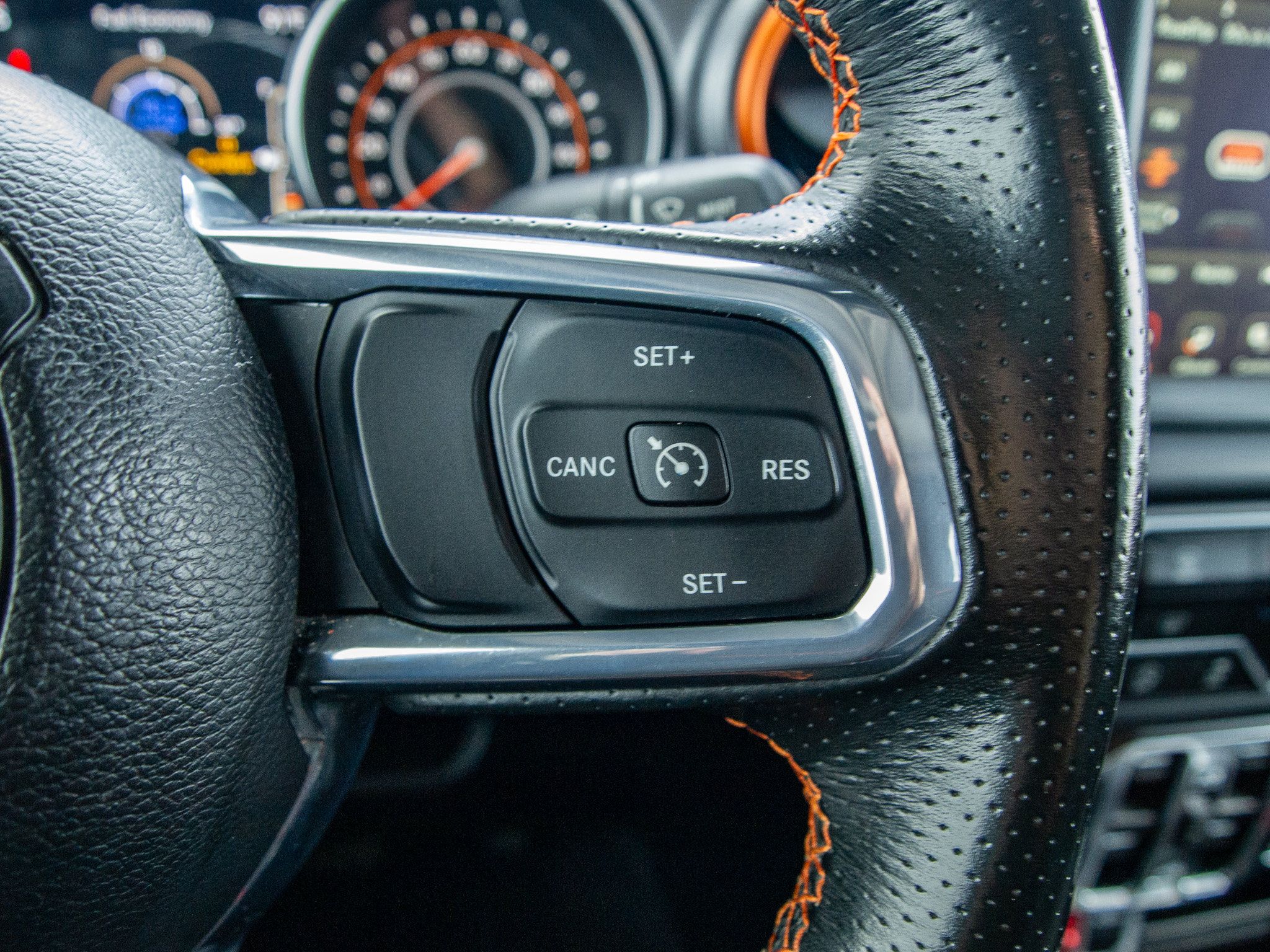 Used 2023 Jeep Gladiator Mojave AWD/4WD image 22
