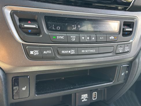 Certified 2023 Honda Passport EX-L image 26