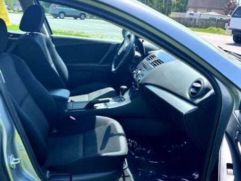 Used 2012 MAZDA MAZDA3 i Touring image 13