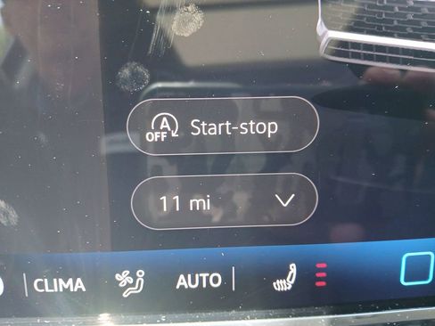 New 2025 Volkswagen Tiguan SE image 16