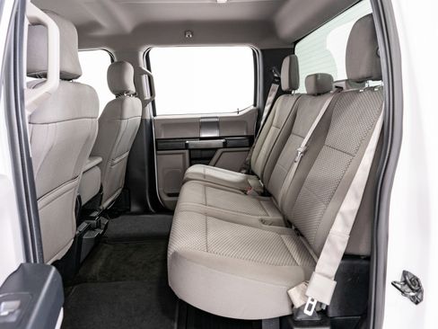 Used 2017 Ford F250 XLT w/ XLT Premium Package image 31