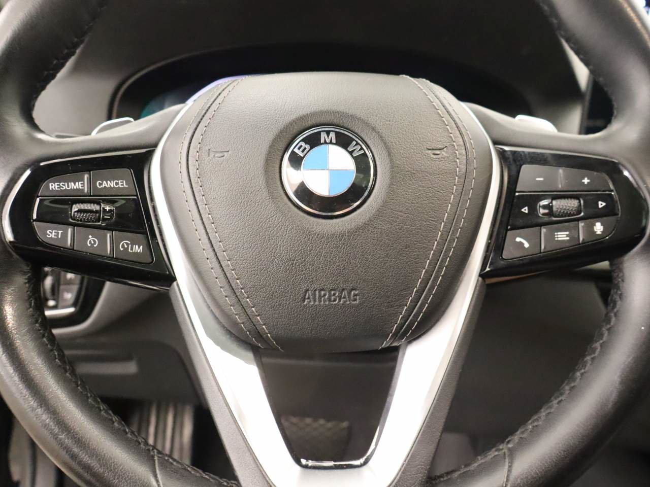 Used 2021 BMW 530i w/ Convenience Package RWD image 12