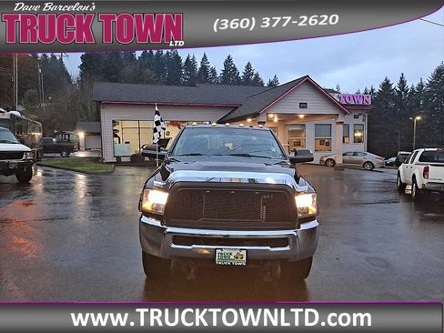 Used 2016 RAM 3500 Tradesman w/ Chrome Appearance Group image 10