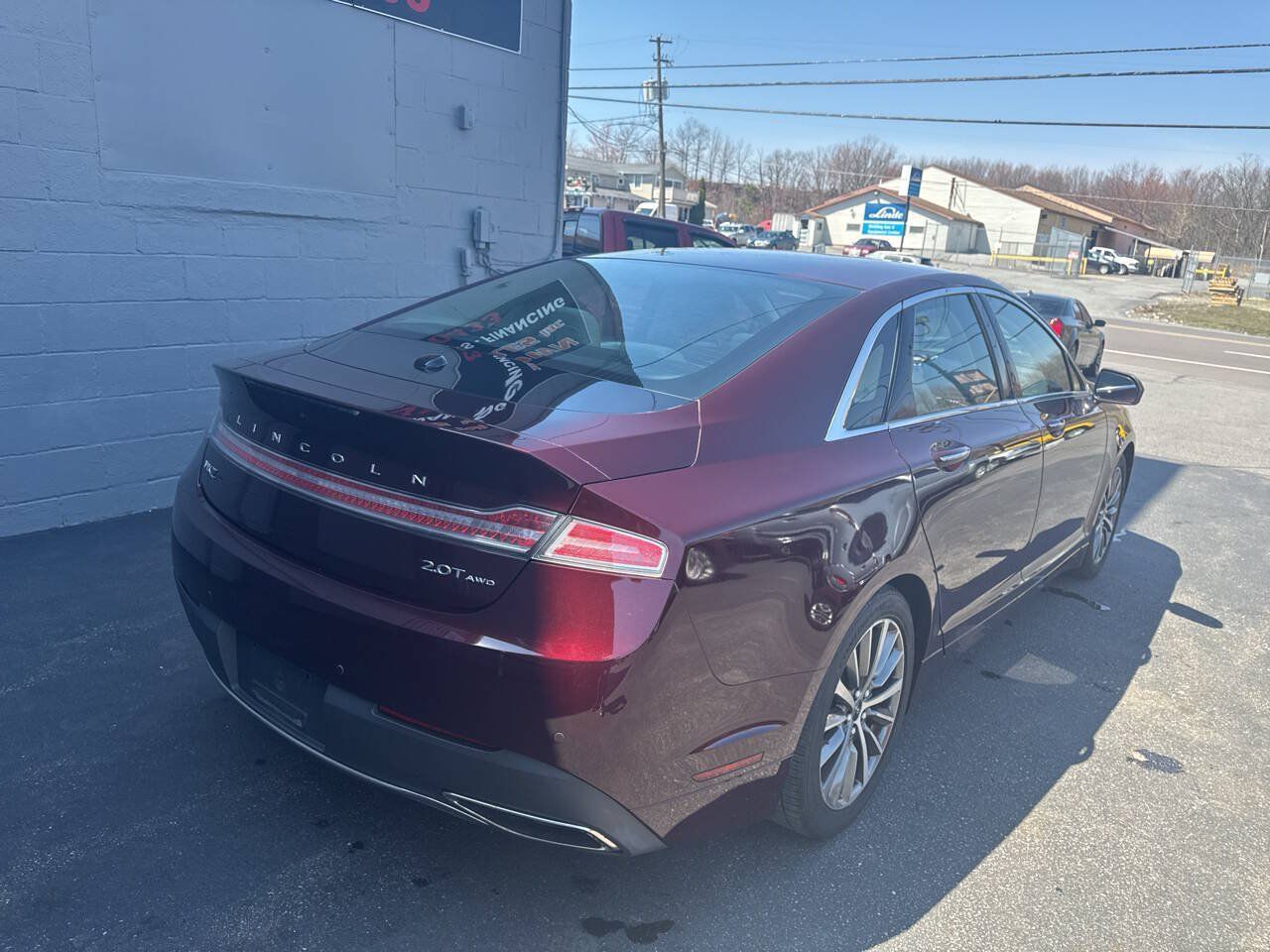 Used 2017 Lincoln MKZ Select w/ Select Plus Package AWD/4WD image 9