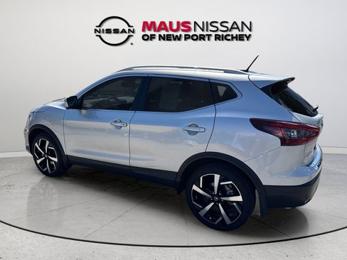 Certified 2022 Nissan Rogue Sport SL w/ Premium Package AWD/4WD image 8