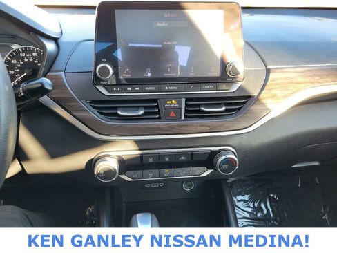 Used 2023 Nissan Altima 2.5 SV image 27