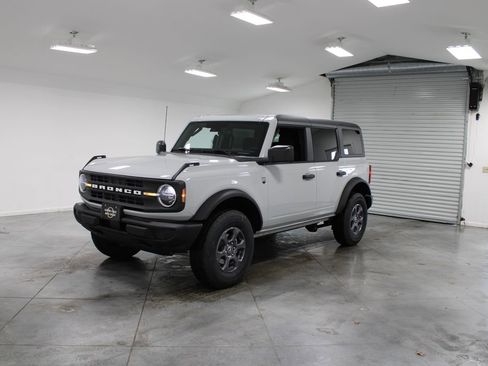 New 2026 Ford Bronco Big Bend image 3