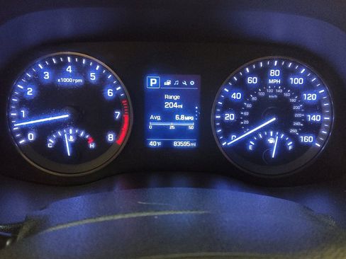 Used 2018 Hyundai Tucson Sport image 23