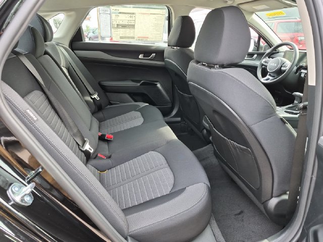 New 2027 Kia K5 LXS FWD image 23