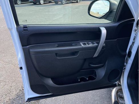 Used 2010 Chevrolet Silverado 1500 LT image 4