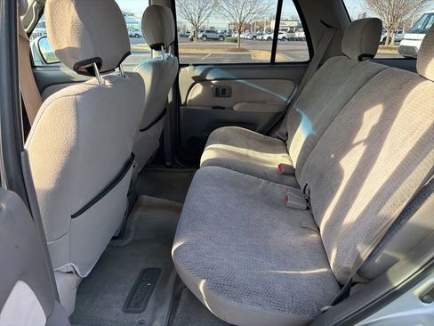 Used 2002 Toyota 4Runner SR5 image 11