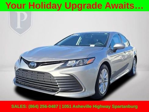 Used 2024 Toyota Camry LE image 11