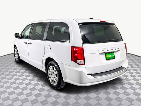 Used 2019 Dodge Grand Caravan SE w/ UConnect Hands-Free Group image 7