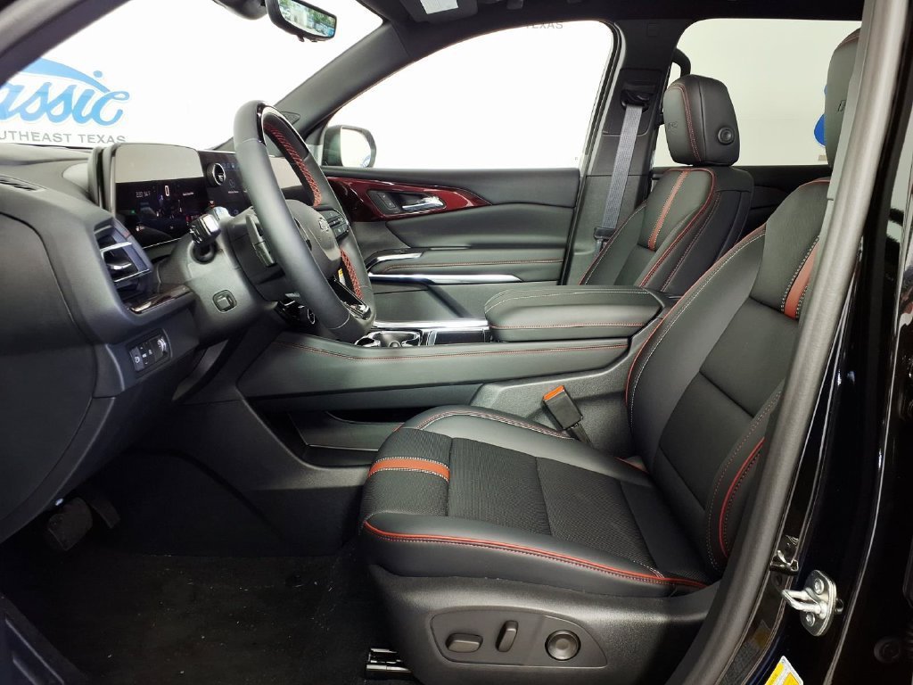 New 2027 Chevrolet Traverse RS FWD image 7