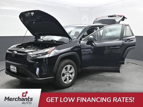 Used 2024 Toyota RAV4 LE AWD/4WD image 40