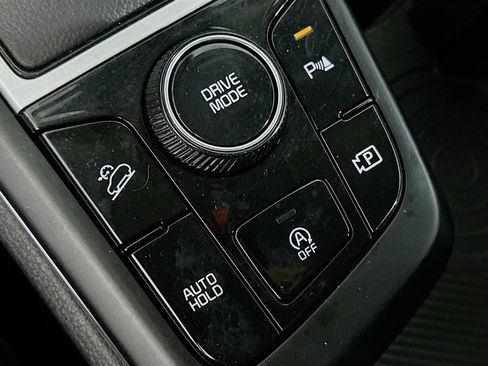 Used 2023 Kia Sportage LX image 24