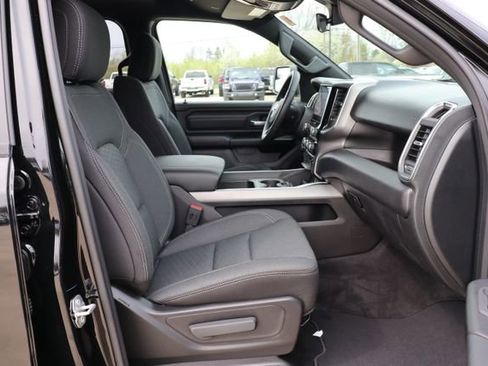 New 2026 RAM 1500 Express AWD/4WD image 40