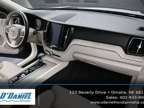 Used 2018 Volvo XC60 T5 Inscription AWD/4WD image 44