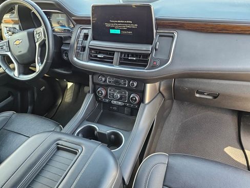 Used 2024 Chevrolet Tahoe Premier AWD/4WD image 7