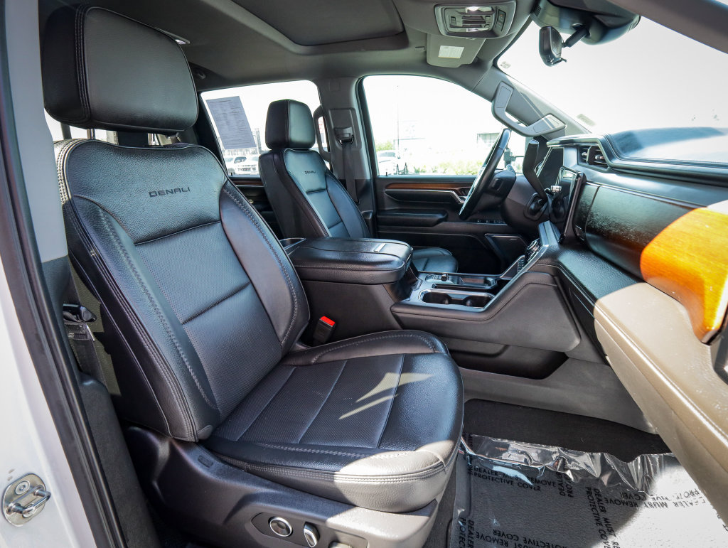 Used 2024 GMC Sierra 2500 Denali w/ Denali Reserve Package AWD/4WD image 24