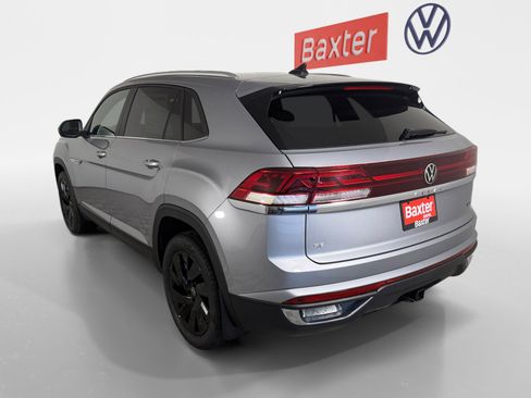 New 2026 Volkswagen Atlas Cross Sport SE AWD/4WD image 5