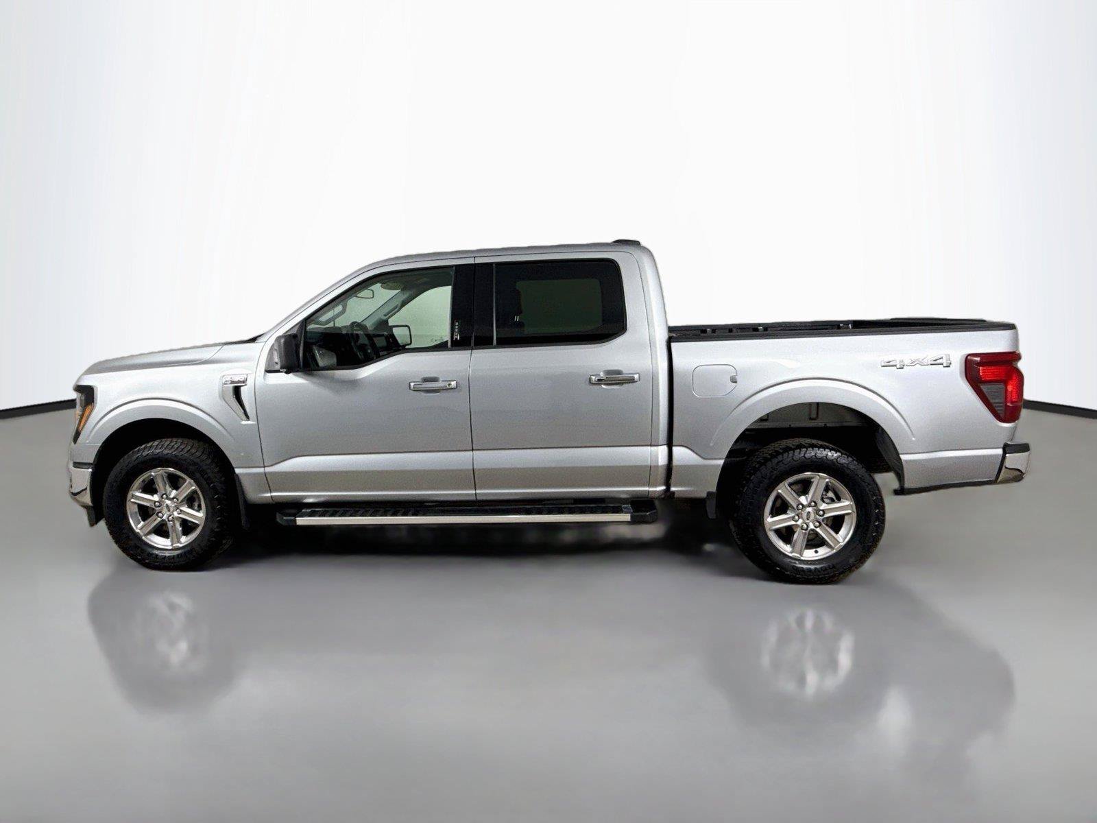 Used 2024 Ford F150 XLT AWD/4WD image 8