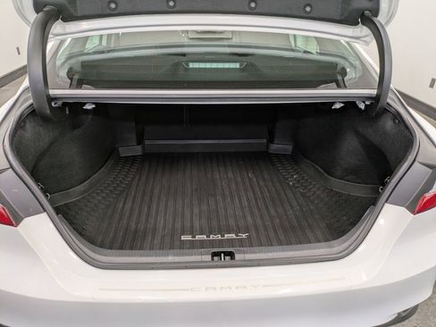 Used 2019 Toyota Camry LE FWD image 25