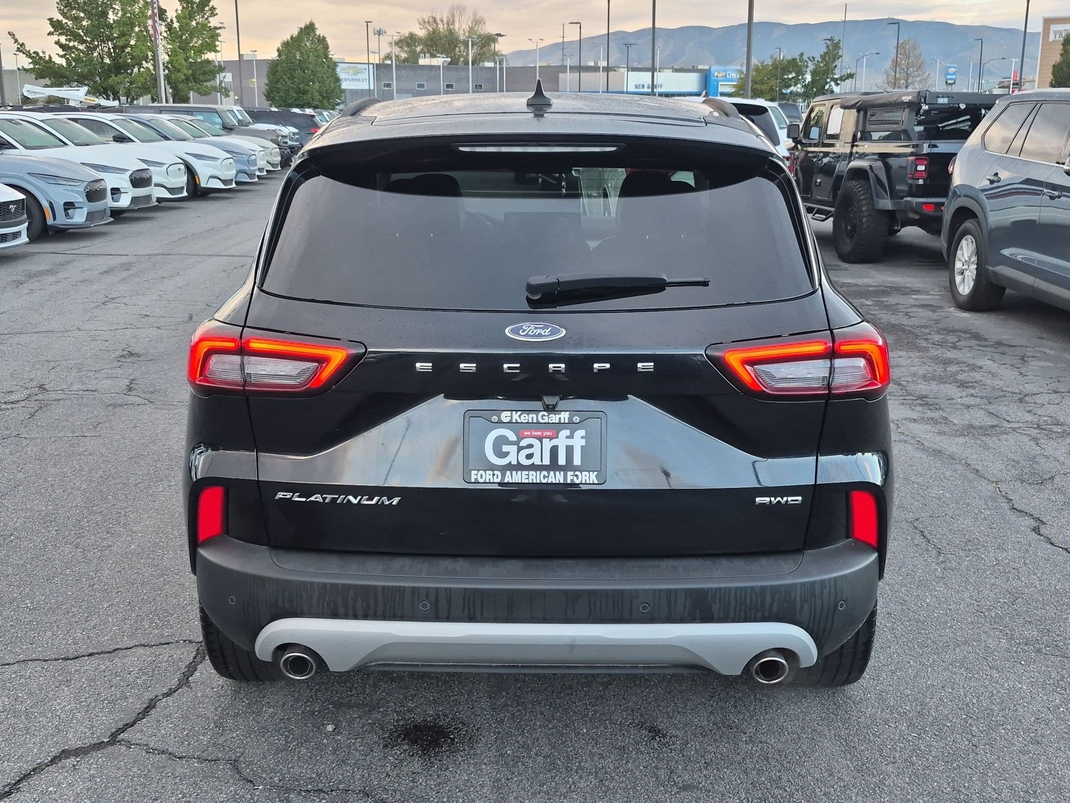 Used 2025 Ford Escape Platinum AWD/4WD image 7
