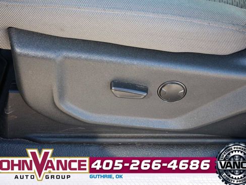 Used 2022 Ford F250 XLT w/ XLT Premium Package image 23