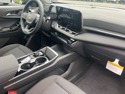 New 2026 Chevrolet Equinox LT image 28