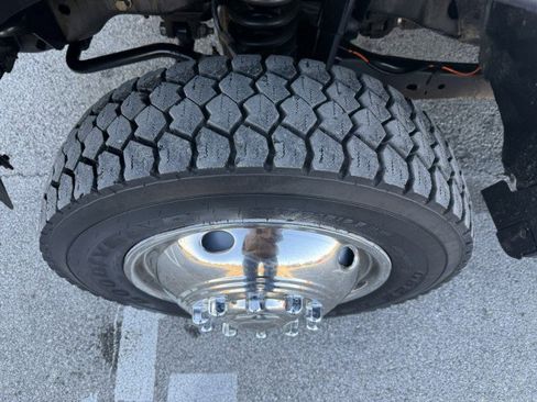 Used 2012 Ford F550 4x4 Regular Cab Super Duty w/ Payload Upgrade Pkg image 27