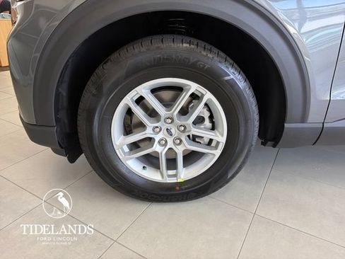 New 2026 Ford Explorer Active w/ Active Comfort Package RWD image 30