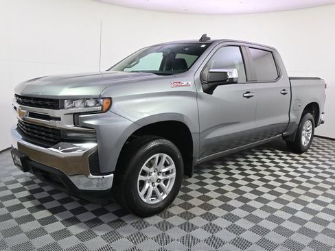 Used 2020 Chevrolet Silverado 1500 LT w/ All-Star Edition AWD/4WD image 2