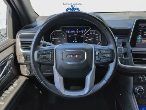 Used 2021 GMC Yukon SLT w/ SLT Premium Package image 14