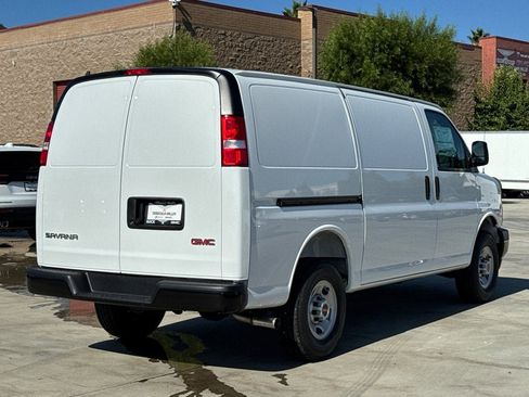 New 2025 GMC Savana 2500 w/ Driver Convenience Package image 18