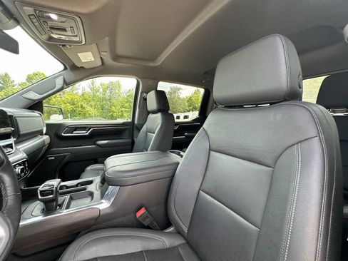Certified 2023 GMC Sierra 1500 SLT w/ SLT Premium Package AWD/4WD image 10