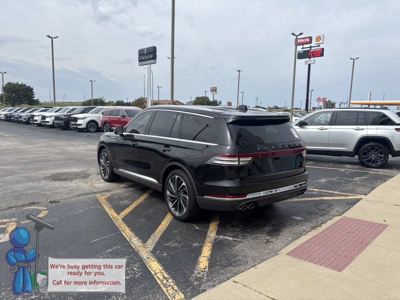 Used 2026 Lincoln Aviator Reserve RWD image 3