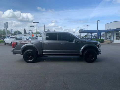 Used 2024 Ford F150 Raptor AWD/4WD image 7