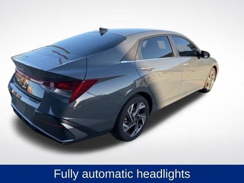 Used 2024 Hyundai Elantra SEL w/ Convenience Package FWD image 7