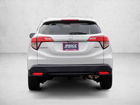 Used 2021 Honda HR-V LX image 6