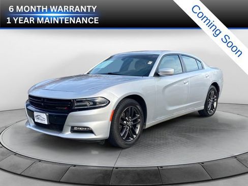 Used 2019 Dodge Charger SXT image 1