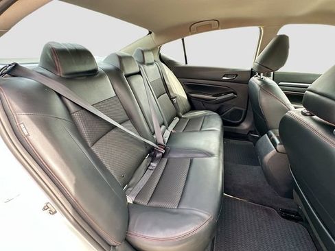 Used 2023 Nissan Altima 2.5 SR FWD image 24