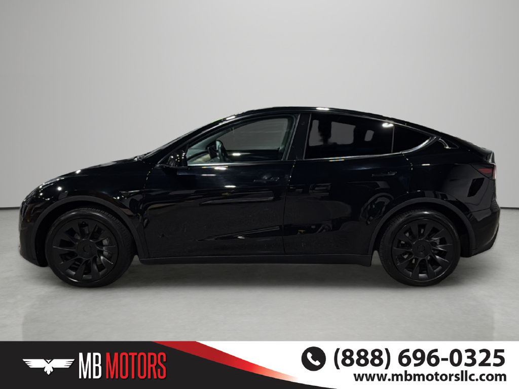 Used 2023 Tesla Model Y Long Range AWD/4WD image 2
