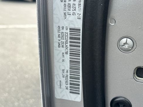 Used 2018 Dodge Challenger SXT image 27