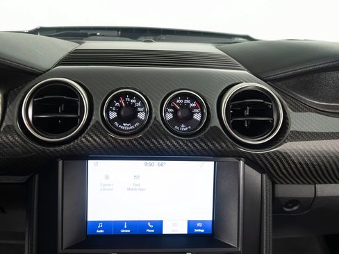 Used 2022 Ford Mustang Shelby GT500 w/ Carbon Fiber Track Pack RWD image 23